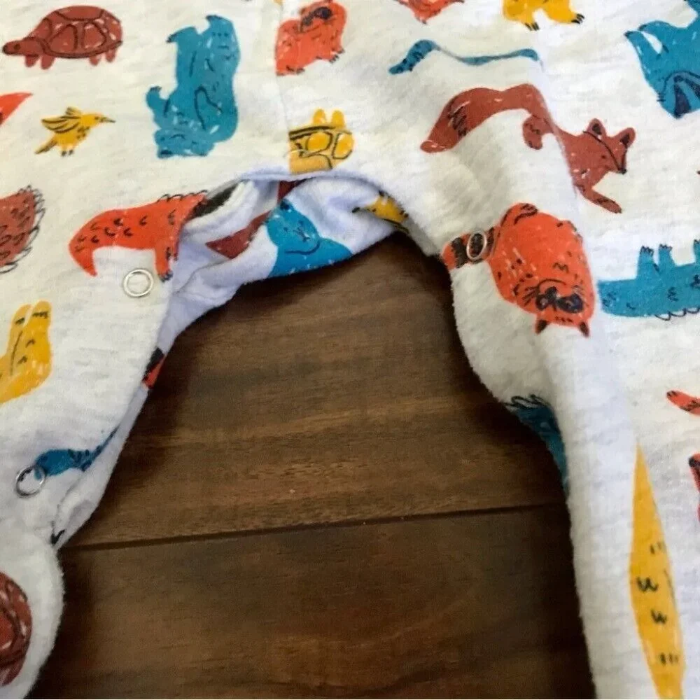 Cat & Jack Woodland Creature Print Sweater One Piece Snap Bottom  Size 12 Months